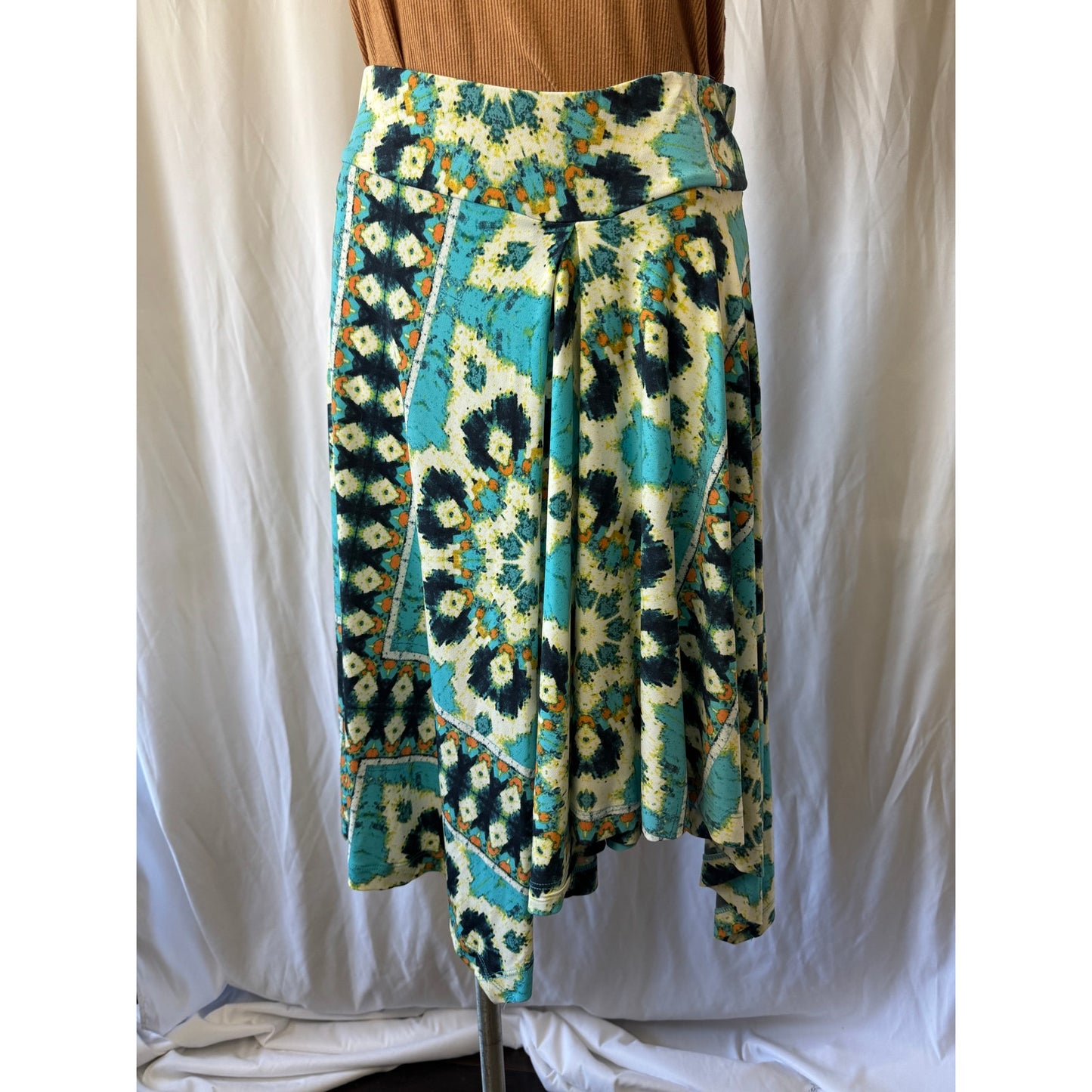 Sunset Rd Asymmetrical Hem Skirt - Size Small