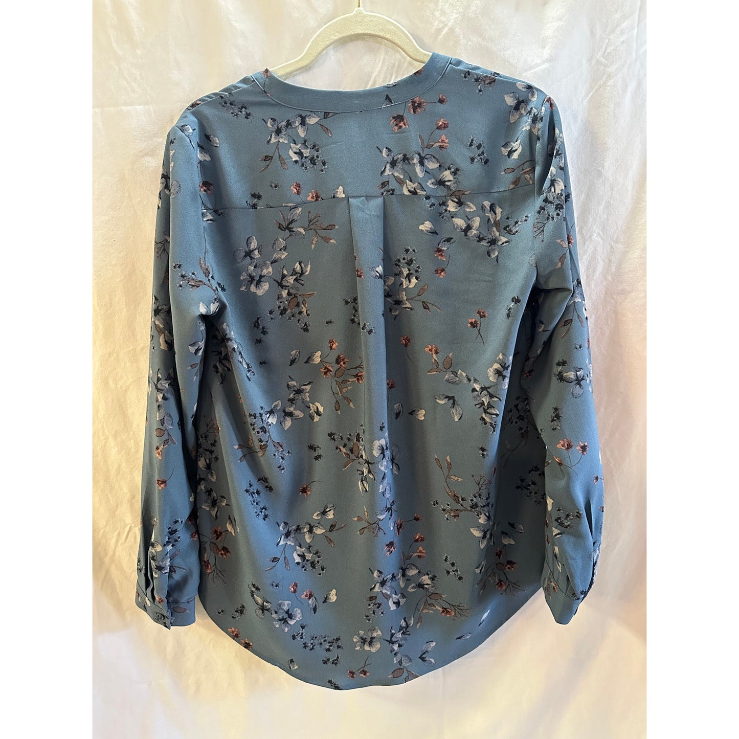 Hilary Radley Blue Floral Blouse - Size Small