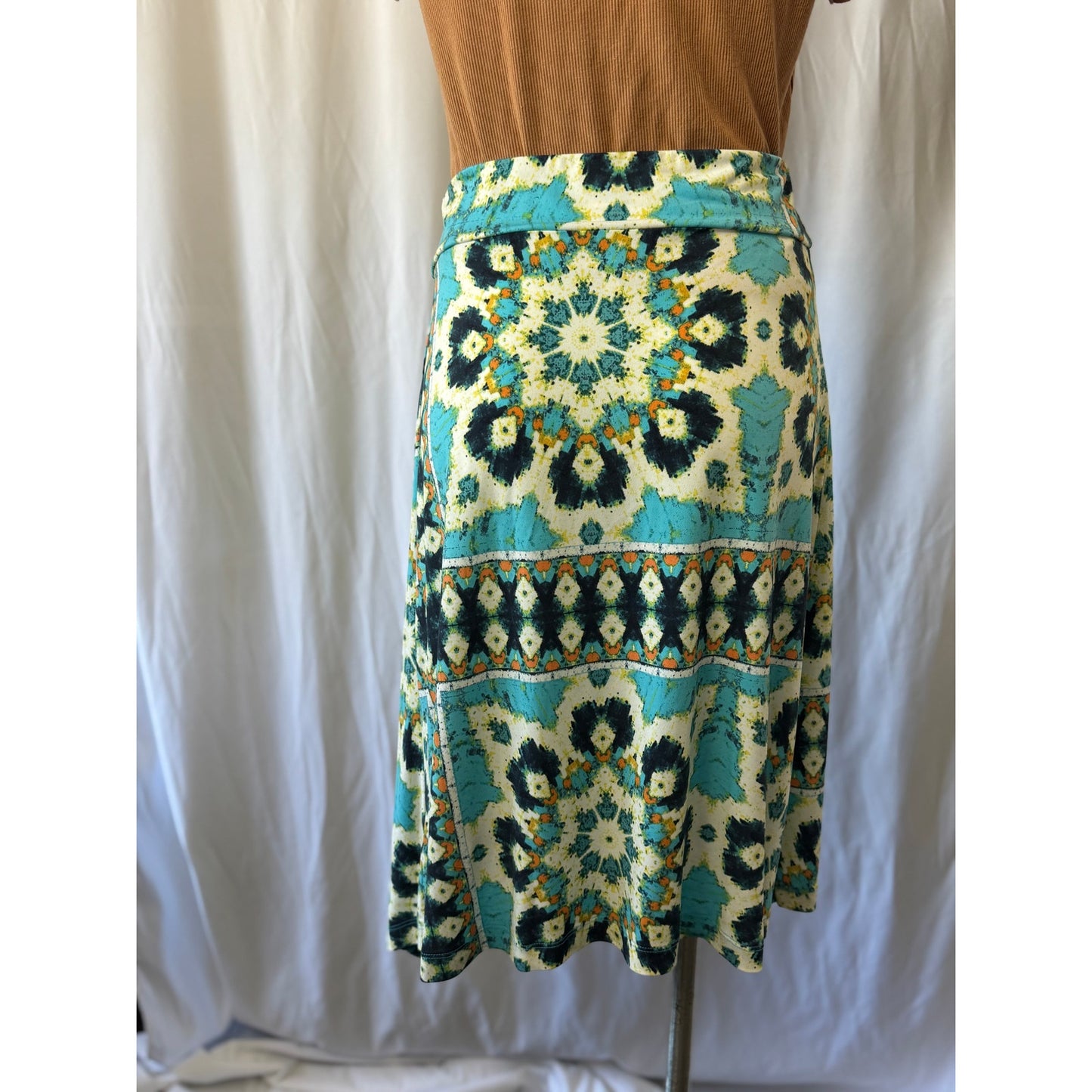 Sunset Rd Asymmetrical Hem Skirt - Size Small