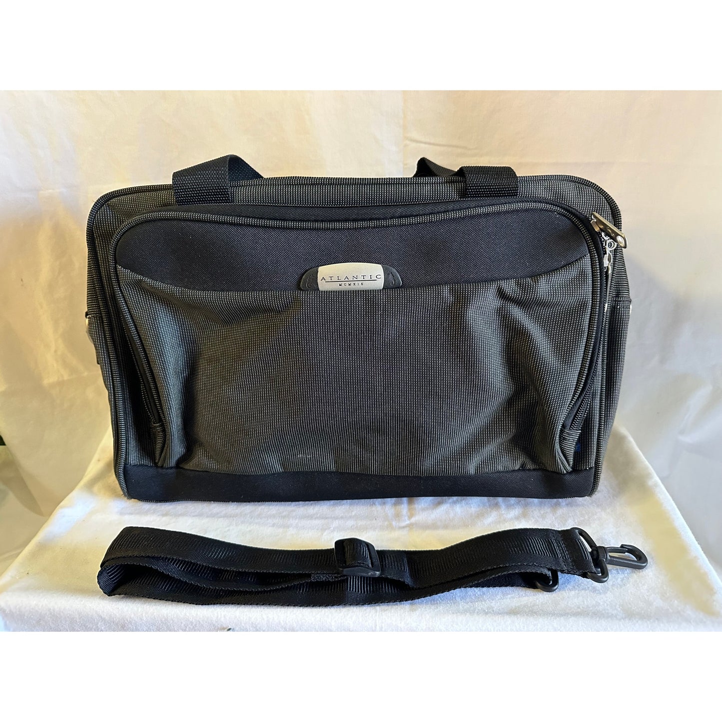 Atlantic Weekender Carry-On Bag - 20" x 8" x 11"