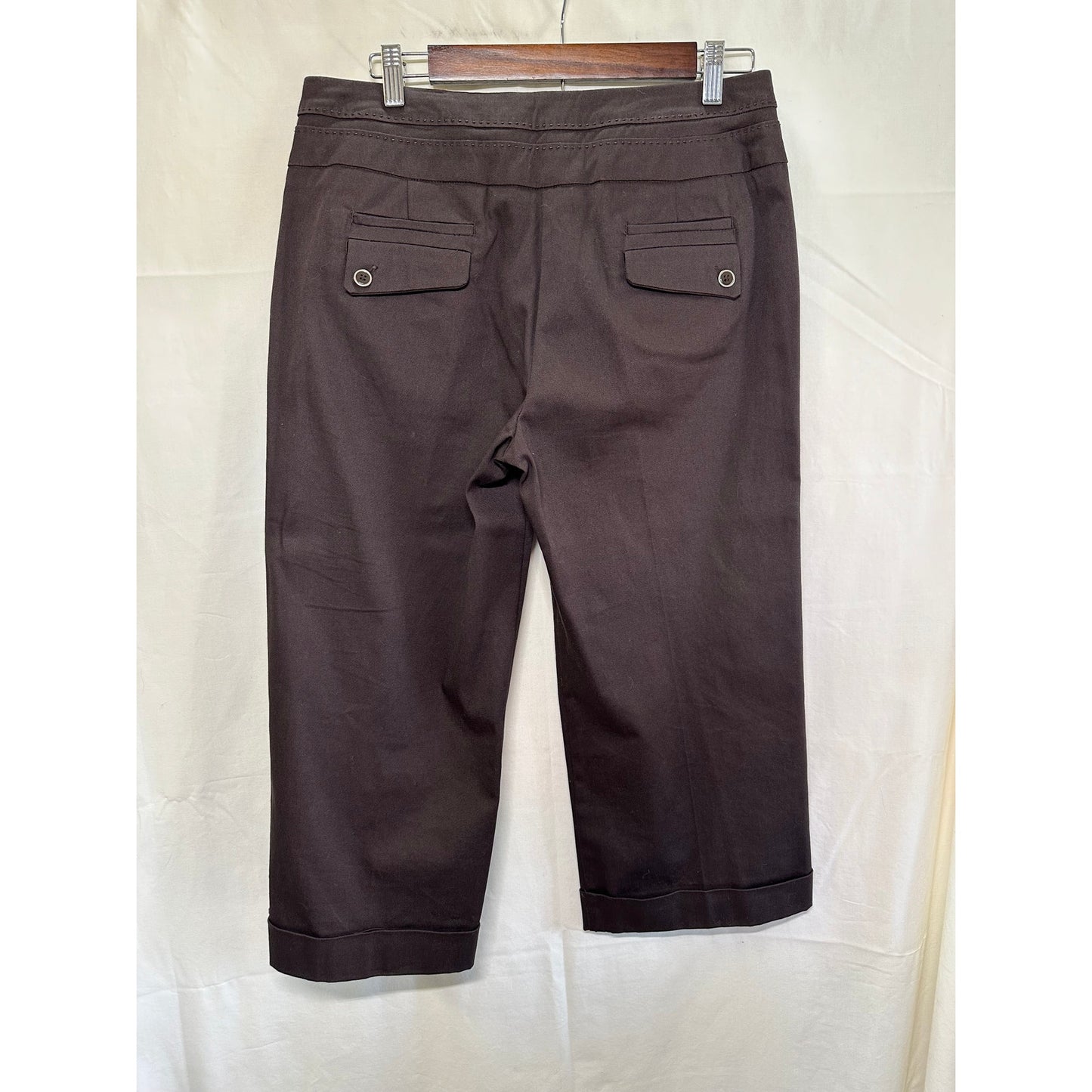 Larry Levine Stretch Brown Capri Pants - Size 8