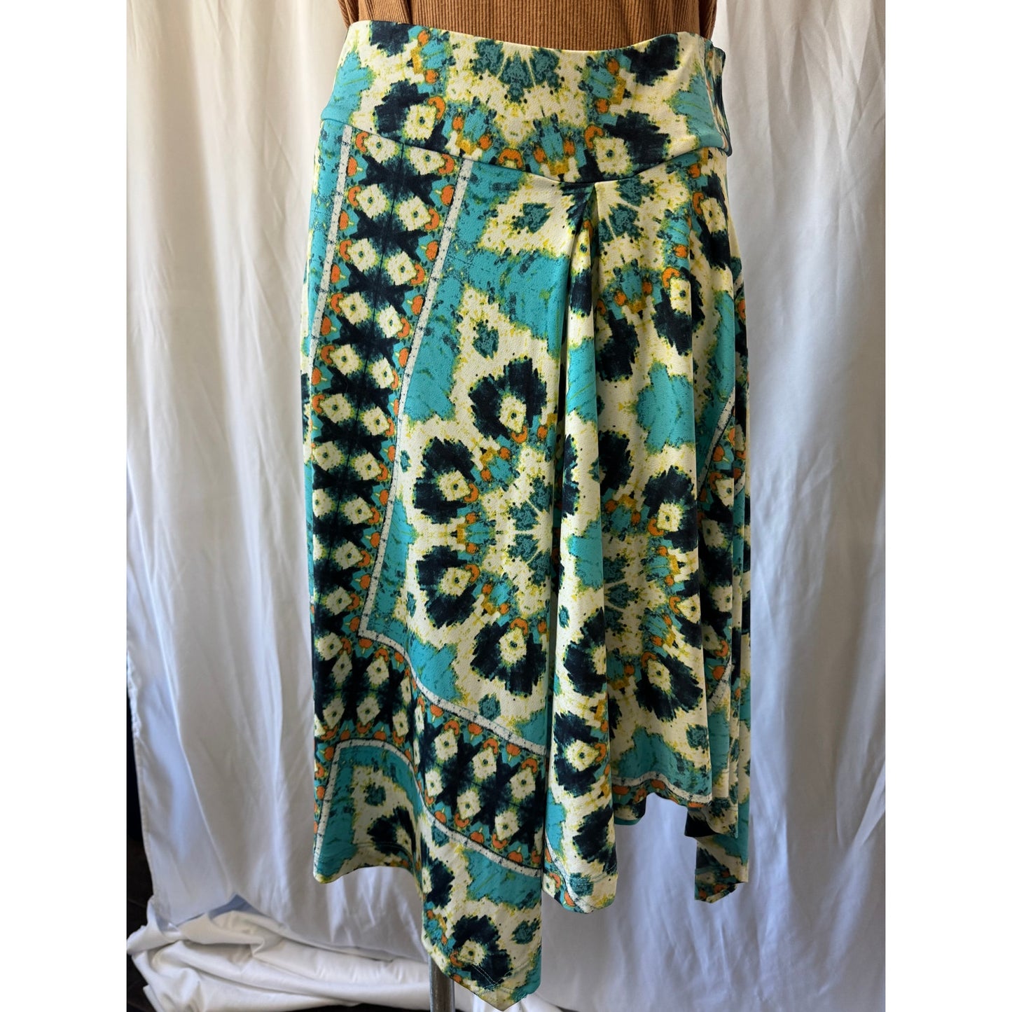 Sunset Rd Asymmetrical Hem Skirt - Size Small