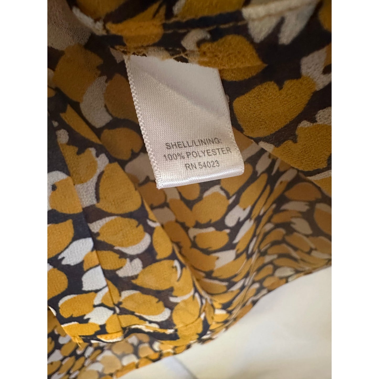 Banana Republic Yellow Abstract Print Button-Up Blouse - Size Medium