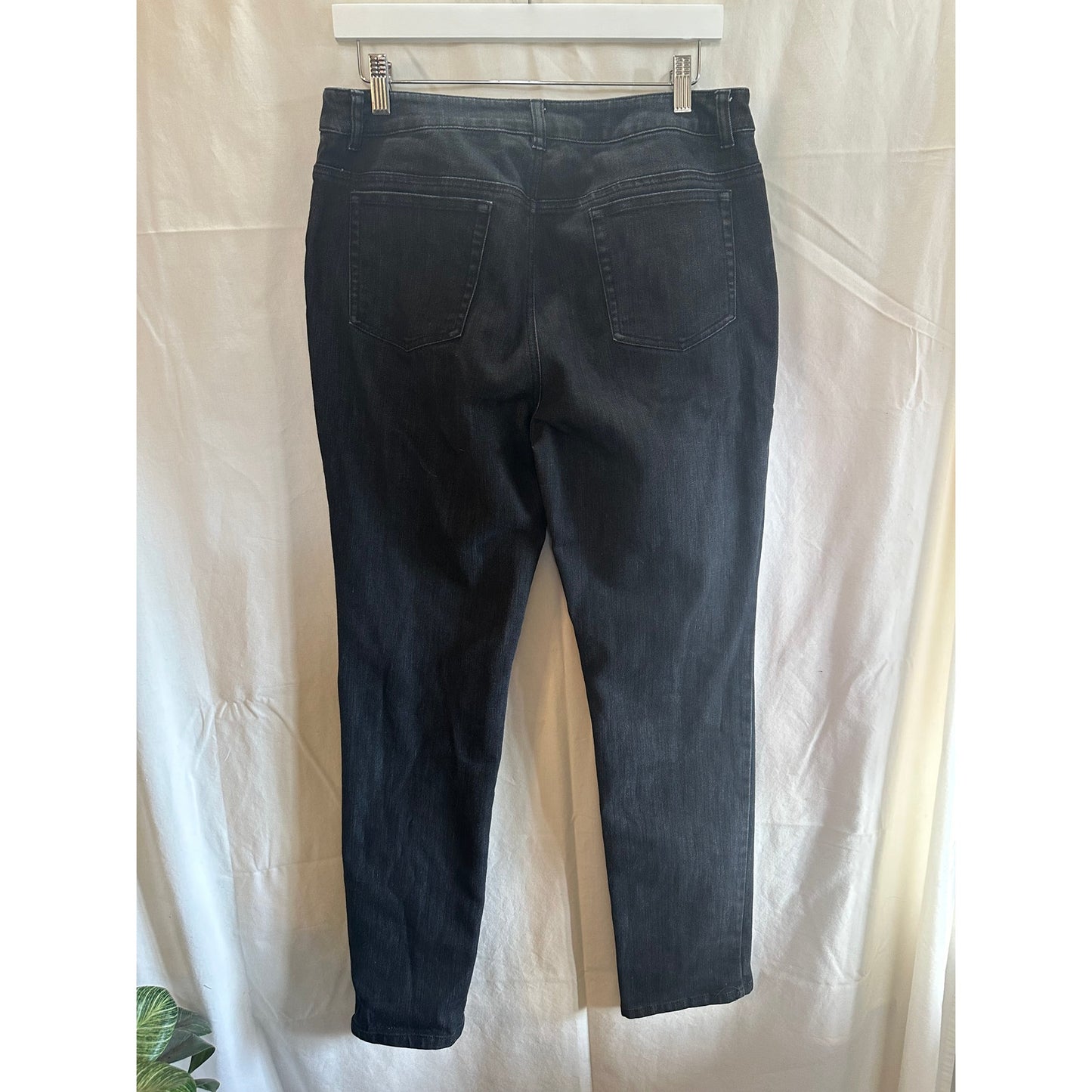 Anne Klein Black Straight-Leg Jeans - Size 10