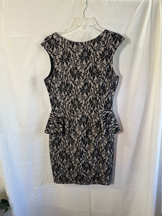 Vintage Shop Elegant Lace Peplum Dress - Size L