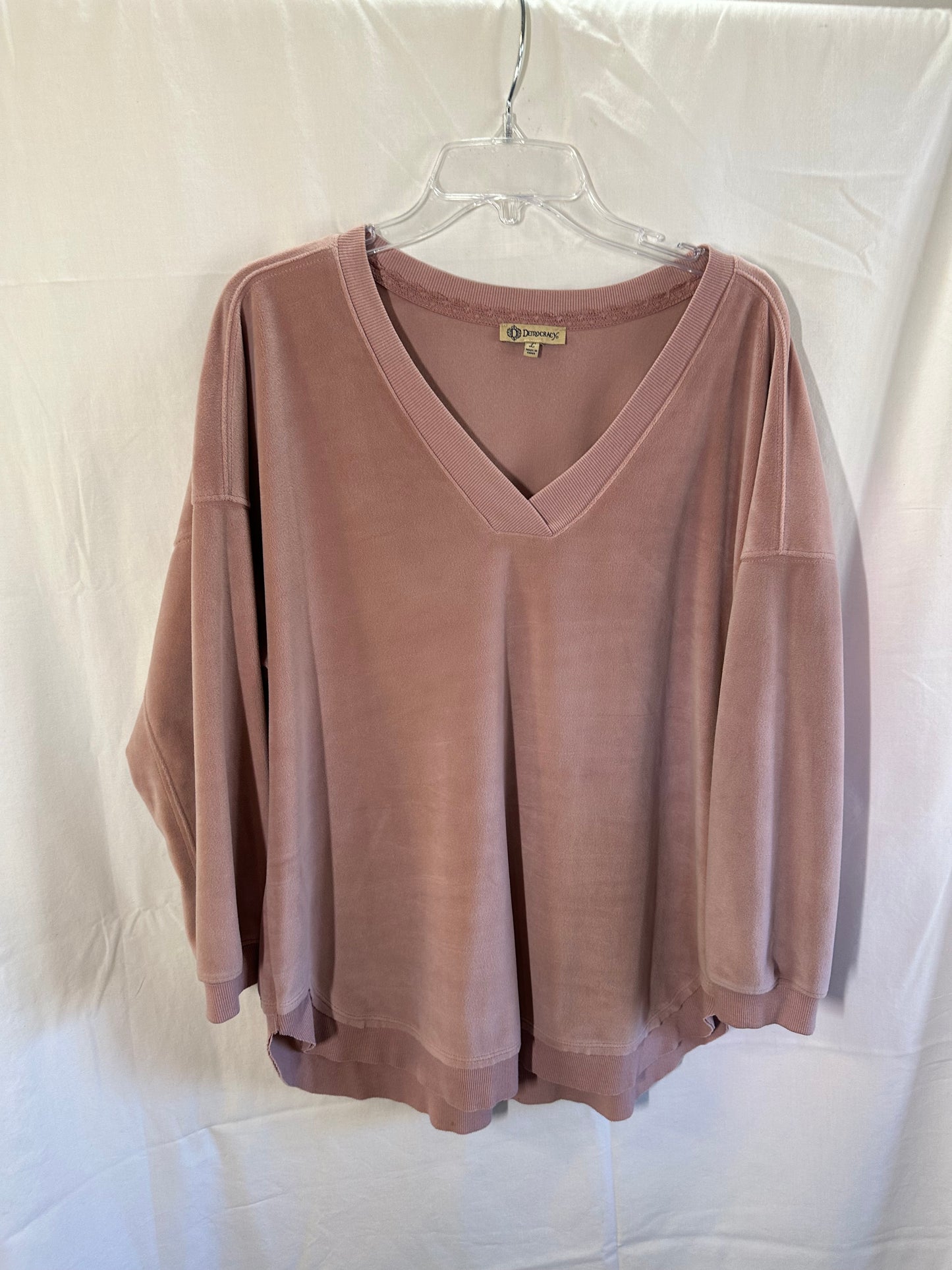 Democracy Women's V-Neck Plush Sweater - Size L - Soft Mauve