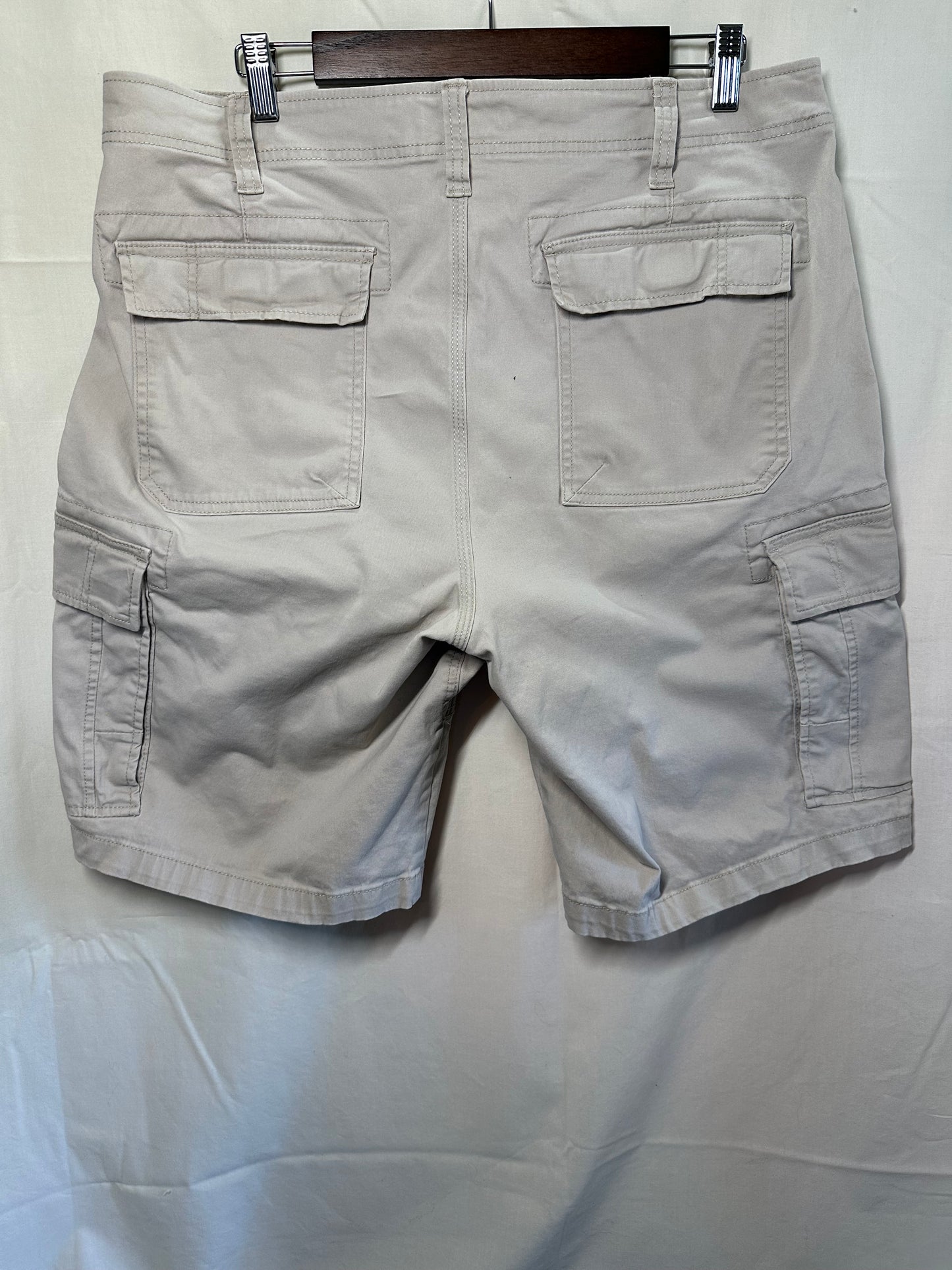 Saddlebred Men's Cargo Shorts - Size 36 - Stylish and Versatile