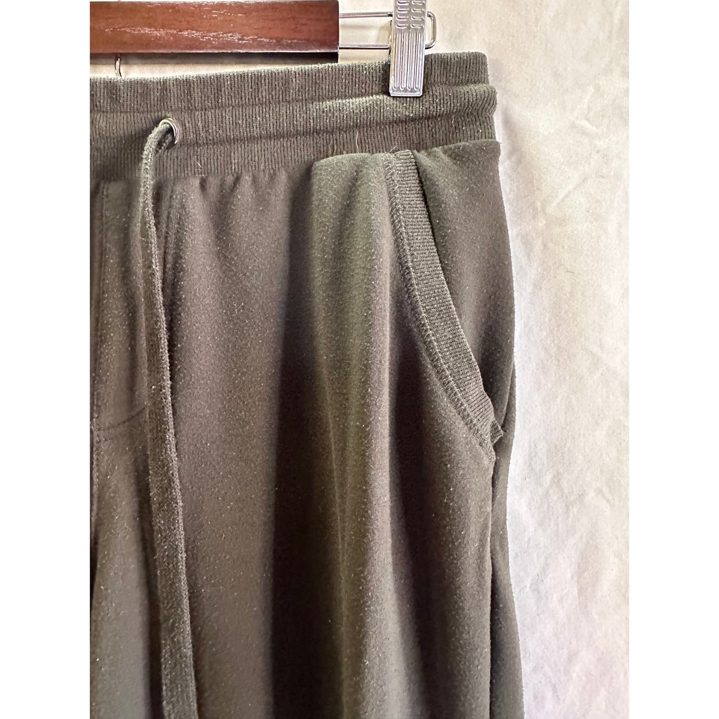 The Sweatshirt Project Olive Green Jogger Sweatpants - Size Medium