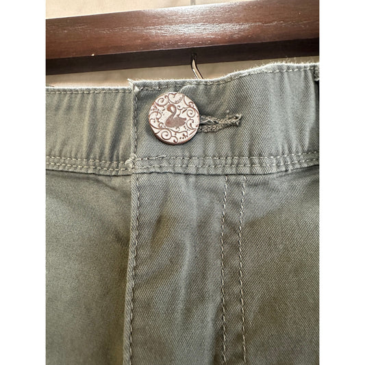 Gloria Vanderbilt Cargo Shorts - Size 12