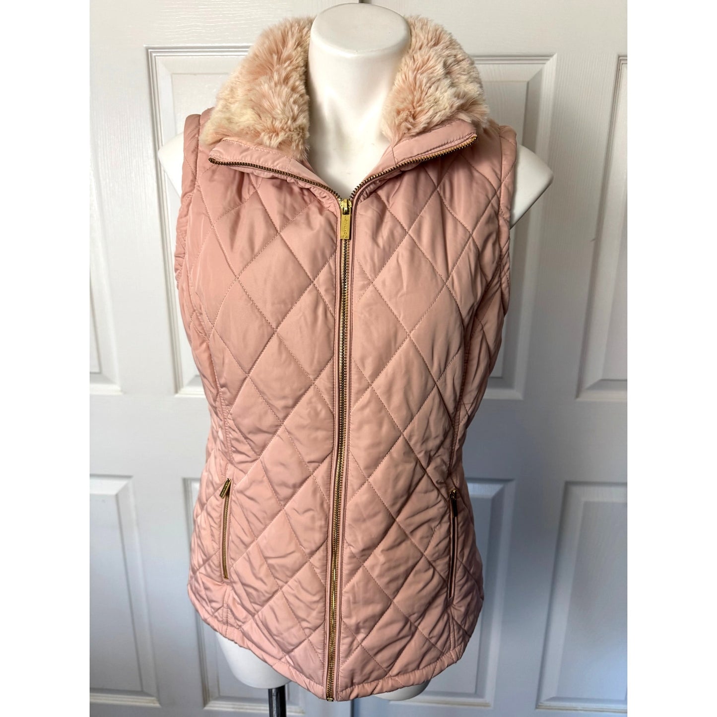 Calvin Klein Soft Pink Quilted Vest - Cozy Chic Elegance - M