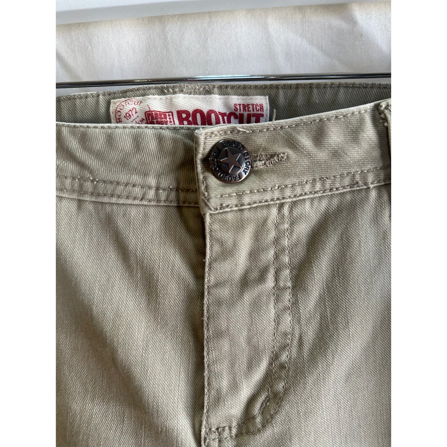 Levi's Bootcut Stretch Pants - Size 6