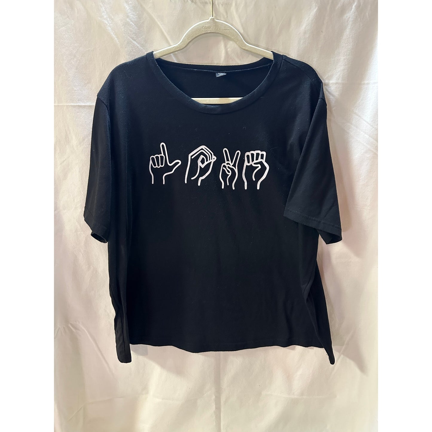 SHEIN - LOVE Sign Language T Shirt - 3XL